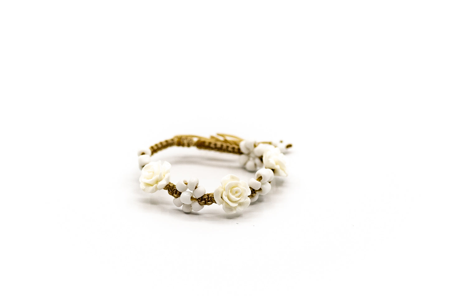 PSB683 - White Rose Bracelet with White Seed Beads on Sand String