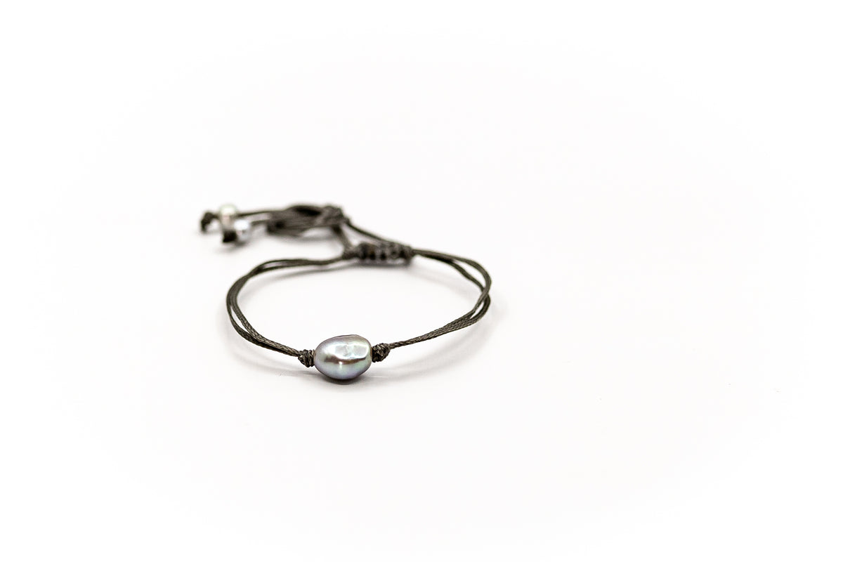 PSB190 - Single Light Grey Pearl Bracelet