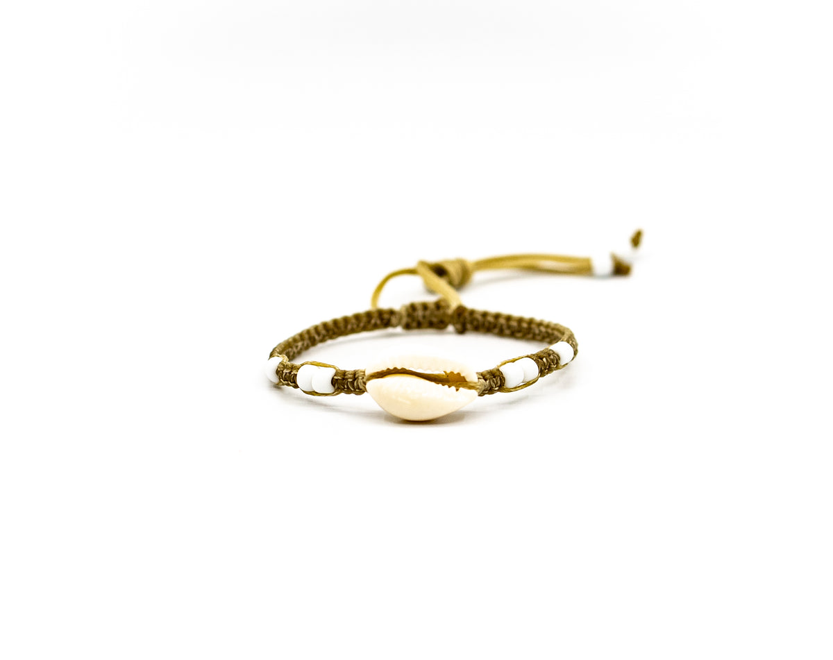 PSB245 - Single Cowrie Shell Bracelet on Flat Sand String