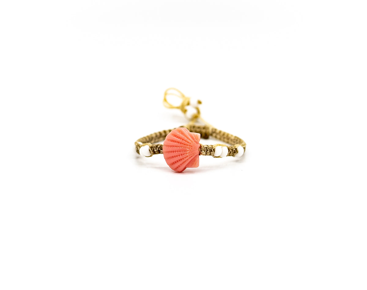 PSB327 - Resin Pink Shell Bracelet with Mini White Beads on Sand String