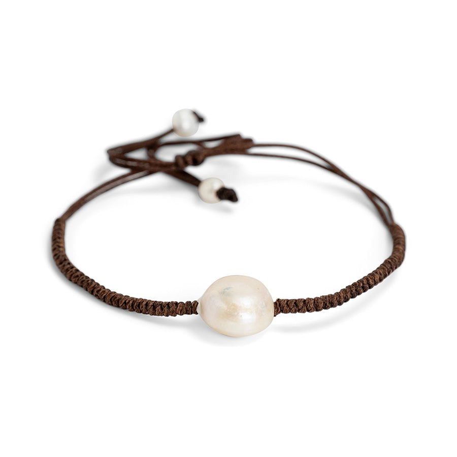PSB711 - Large White Pearl Bracelet with Round Knot on Brown String